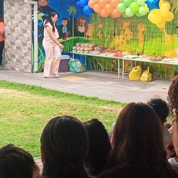 Día del Maestro en Mi Pequeño Mundo